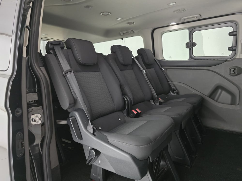 Ford Tourneo Custom usata a Roma (8)