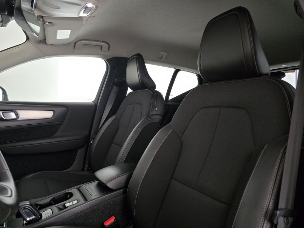 Volvo XC40 usata a Roma (12)