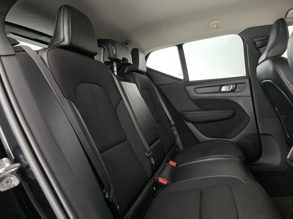 Volvo XC40 usata a Roma (8)