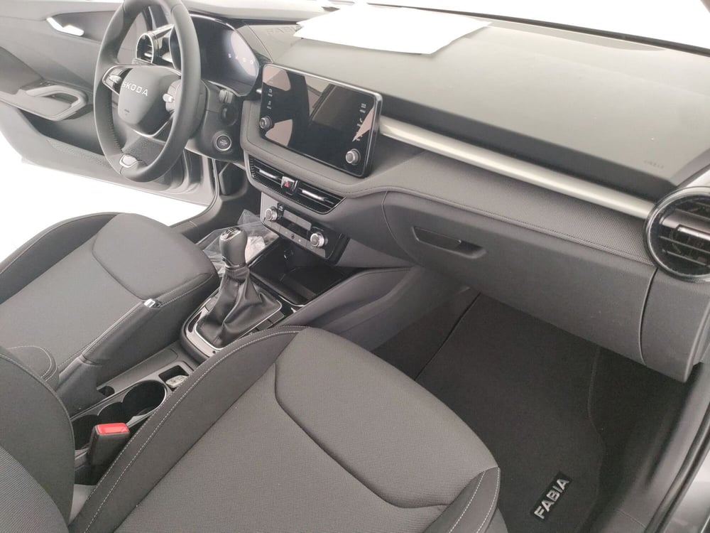 Skoda Fabia nuova a Caserta (12)