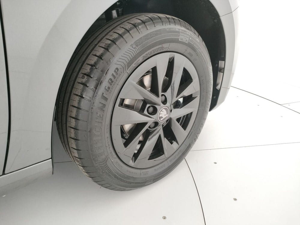 Skoda Fabia nuova a Caserta (14)