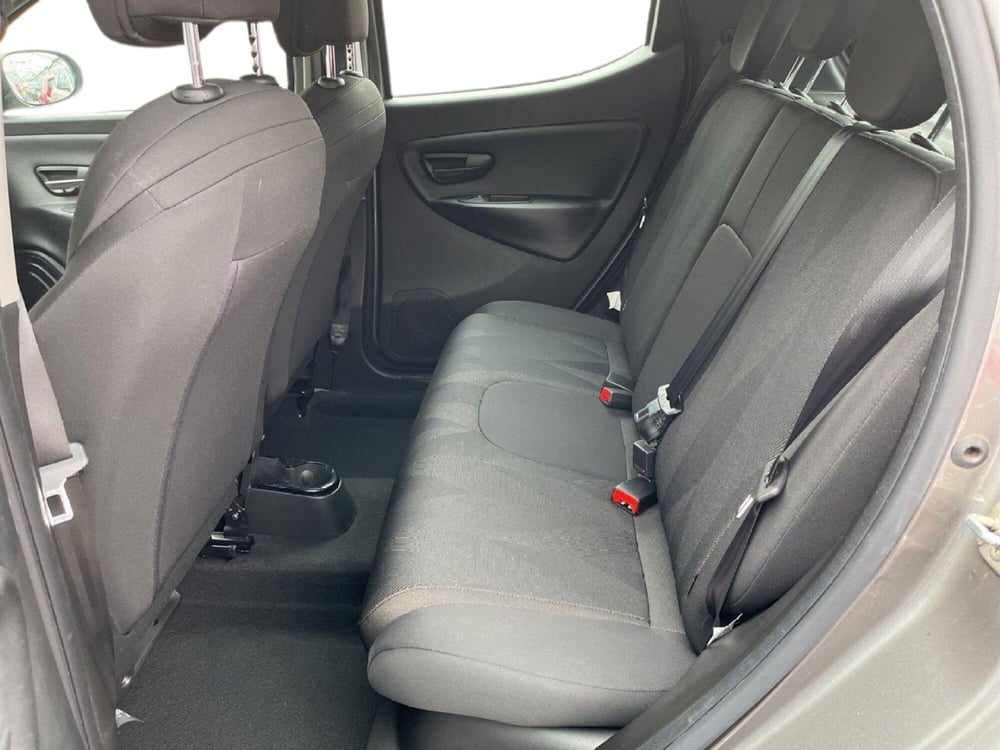 Lancia Ypsilon usata a Torino (8)