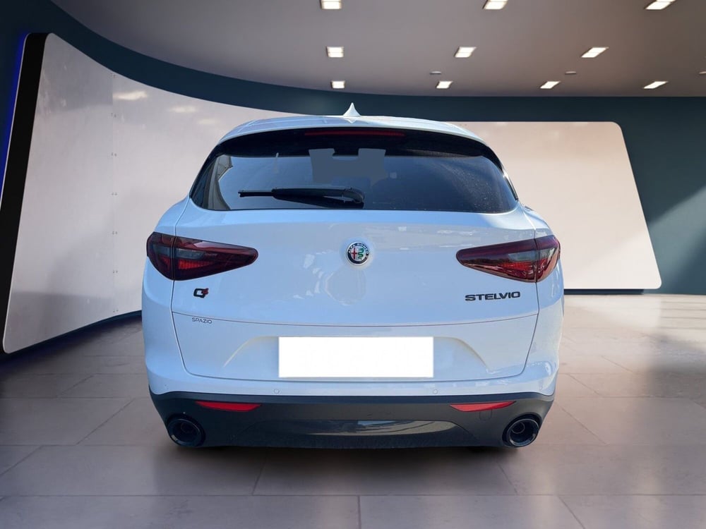 Alfa Romeo Stelvio usata a Torino (6)