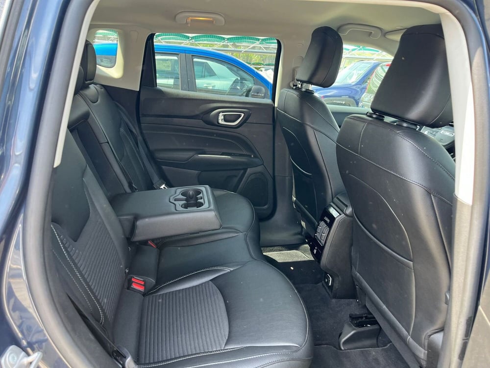 Jeep Compass usata a Milano (15)