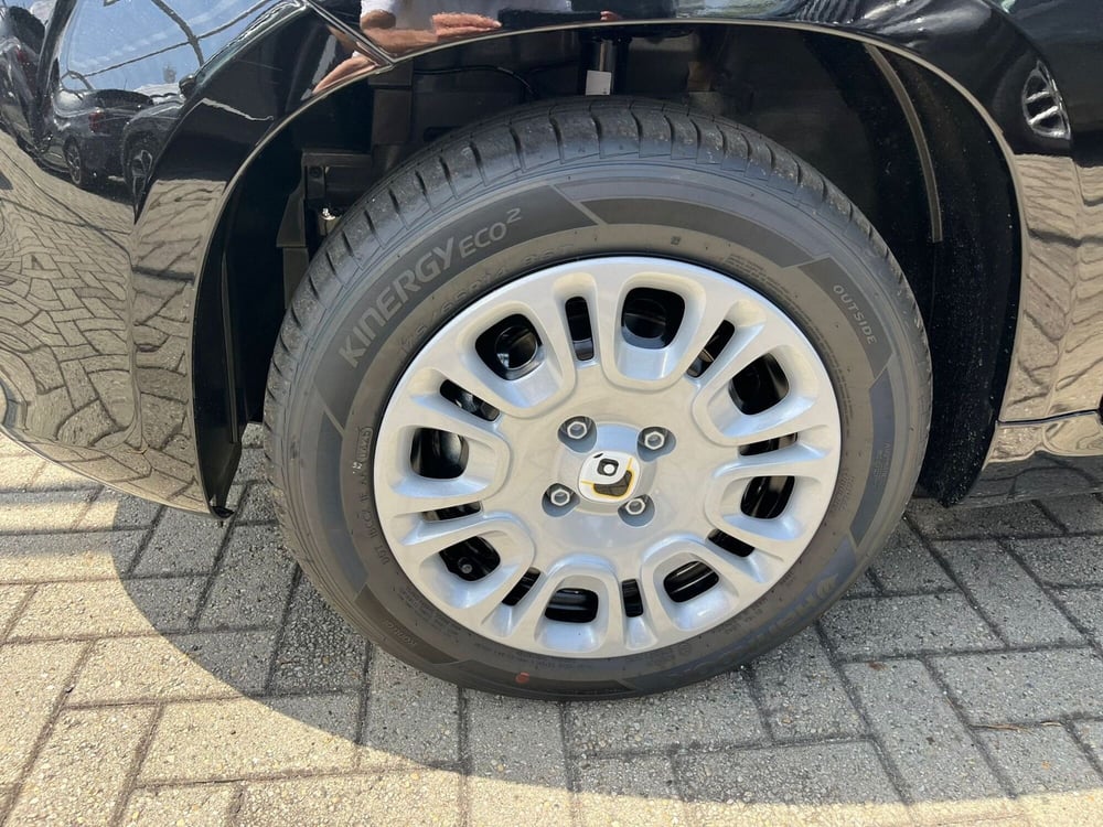 Fiat Panda Cross nuova a Milano (11)