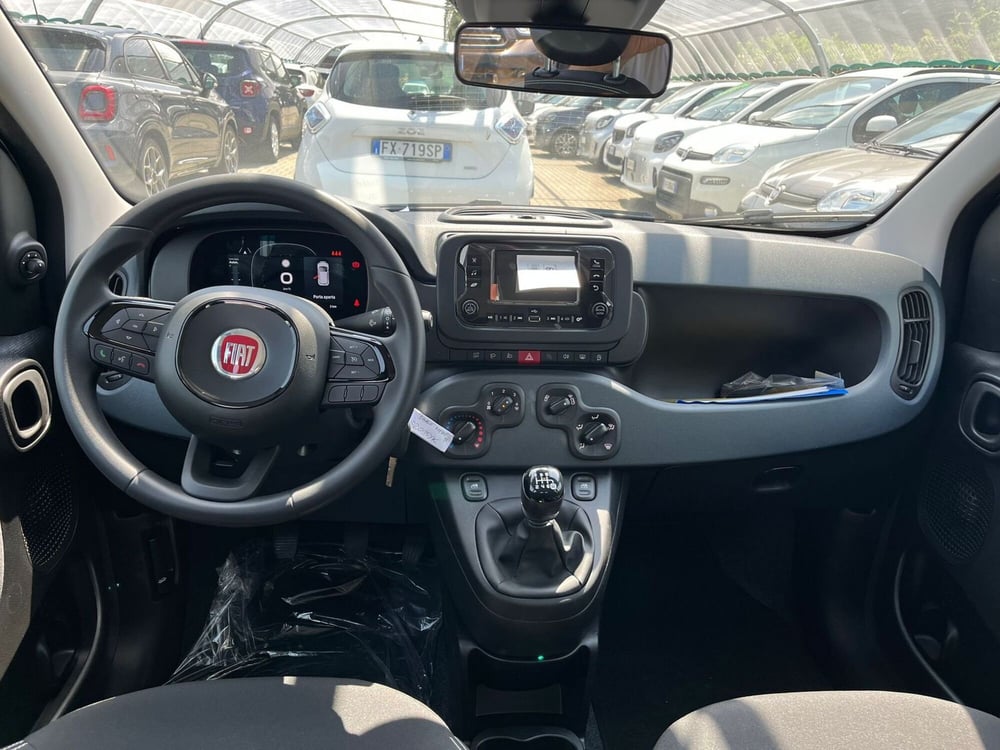 Fiat Panda Cross nuova a Milano (15)