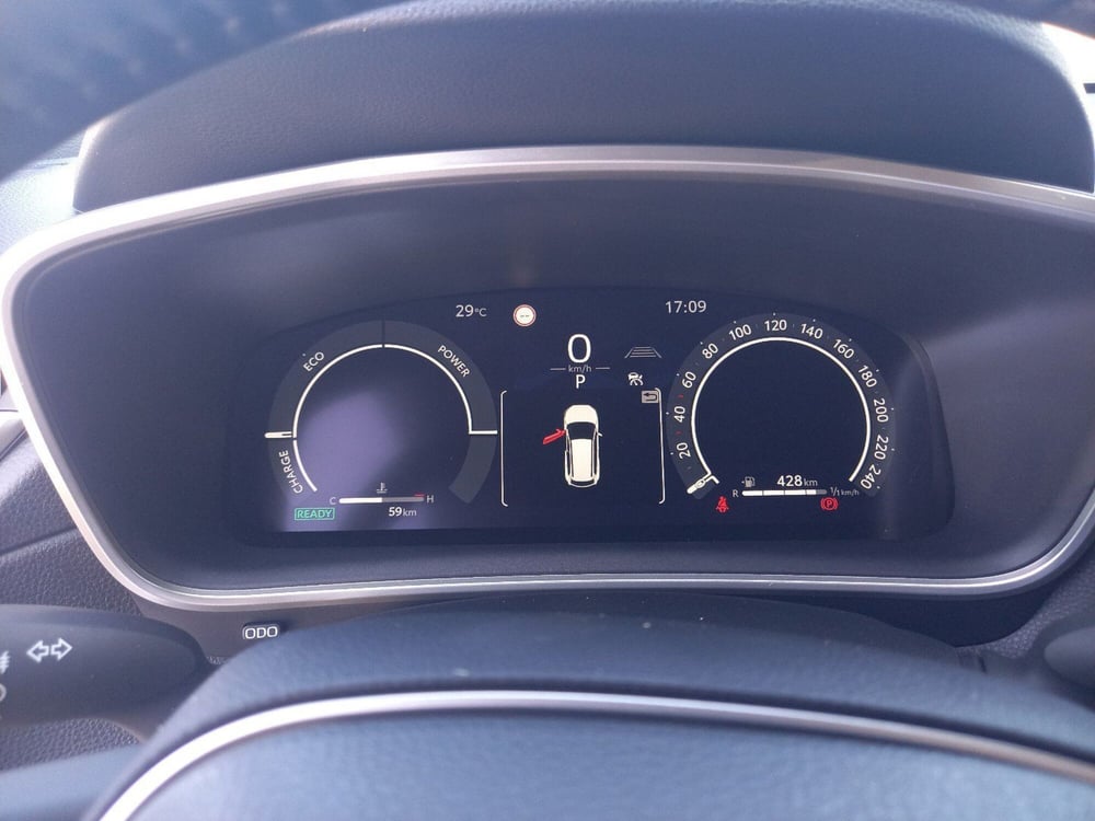 Toyota Corolla Cross Hybrid nuova a Agrigento (11)
