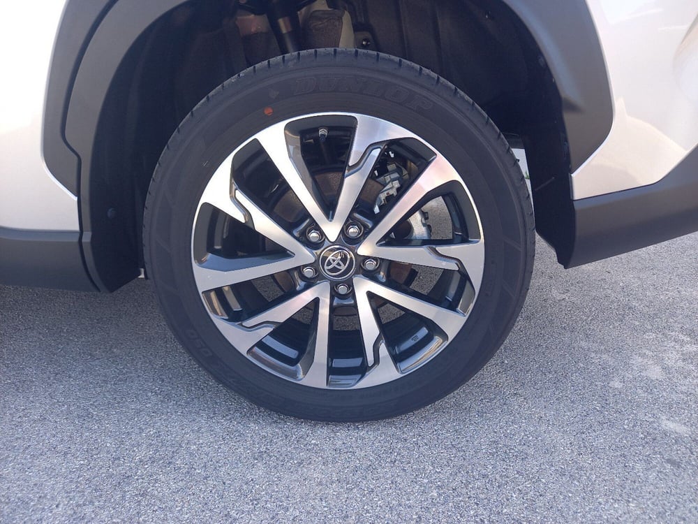 Toyota Corolla Cross Hybrid nuova a Agrigento (5)