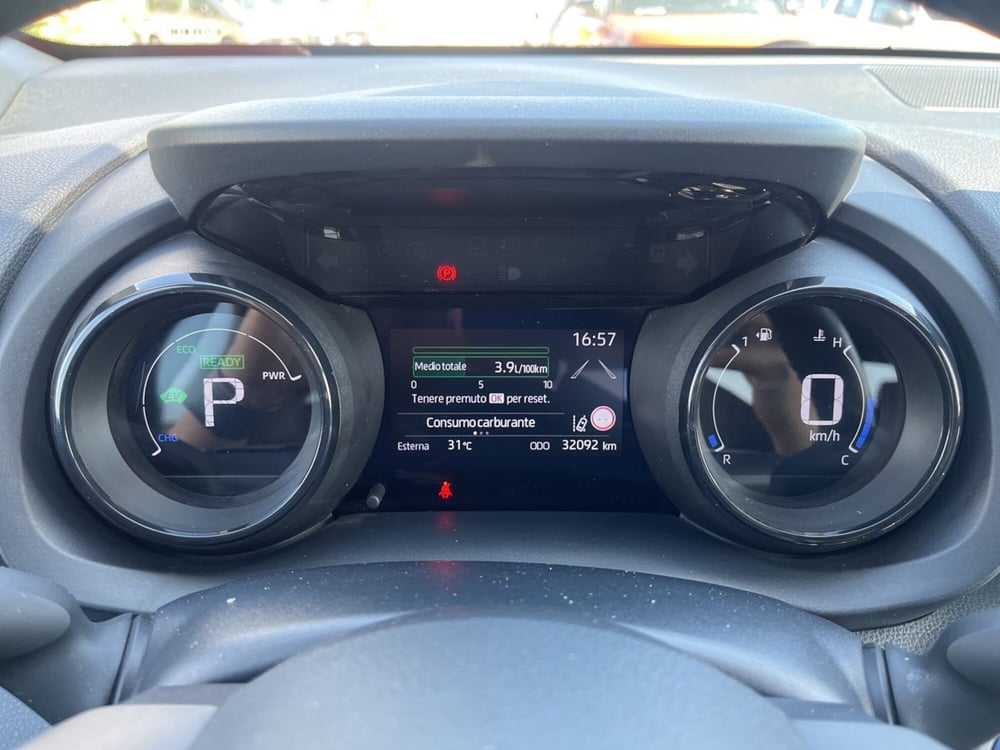 Toyota Yaris usata a Ragusa (11)