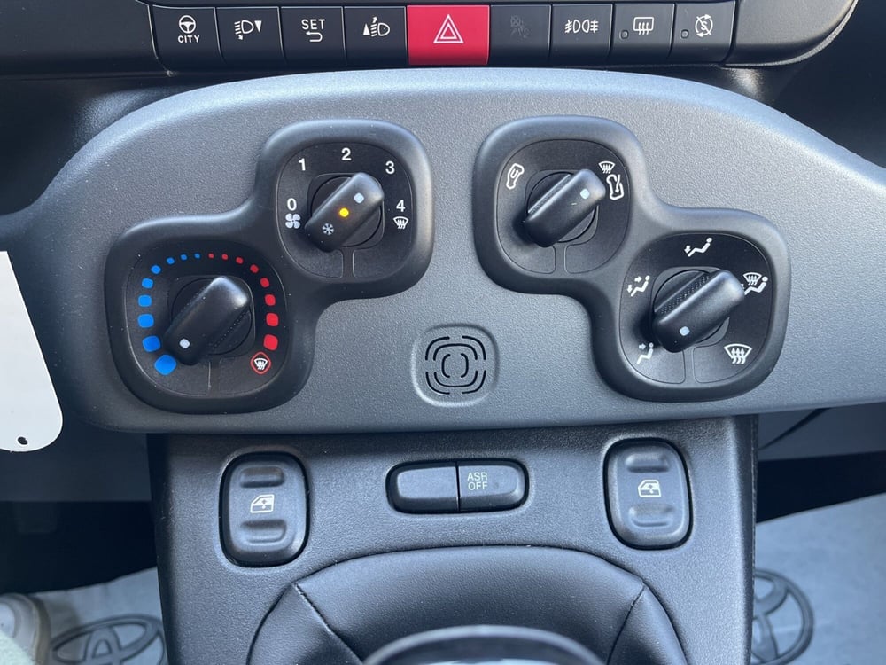 Fiat Panda Cross usata a Ragusa (13)
