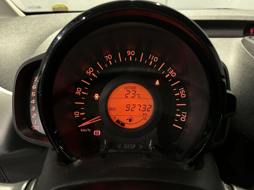 Toyota Aygo usata a Milano (12)