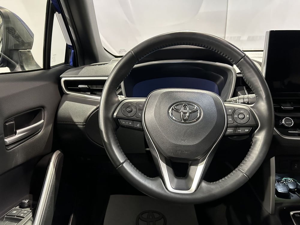 Toyota Corolla Cross Hybrid usata a Milano (10)