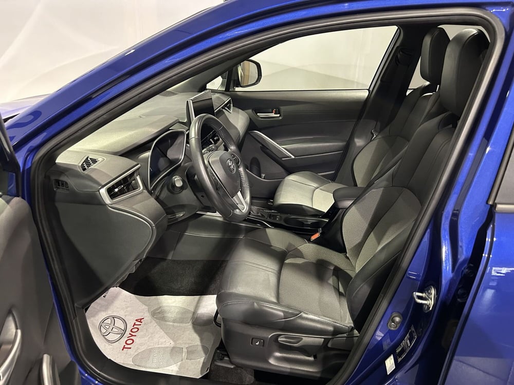 Toyota Corolla Cross Hybrid usata a Milano (12)