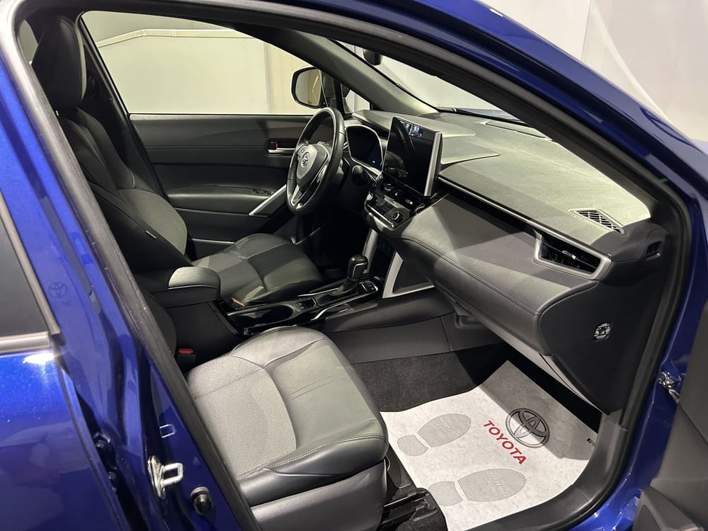 Toyota Corolla Cross Hybrid usata a Milano (6)
