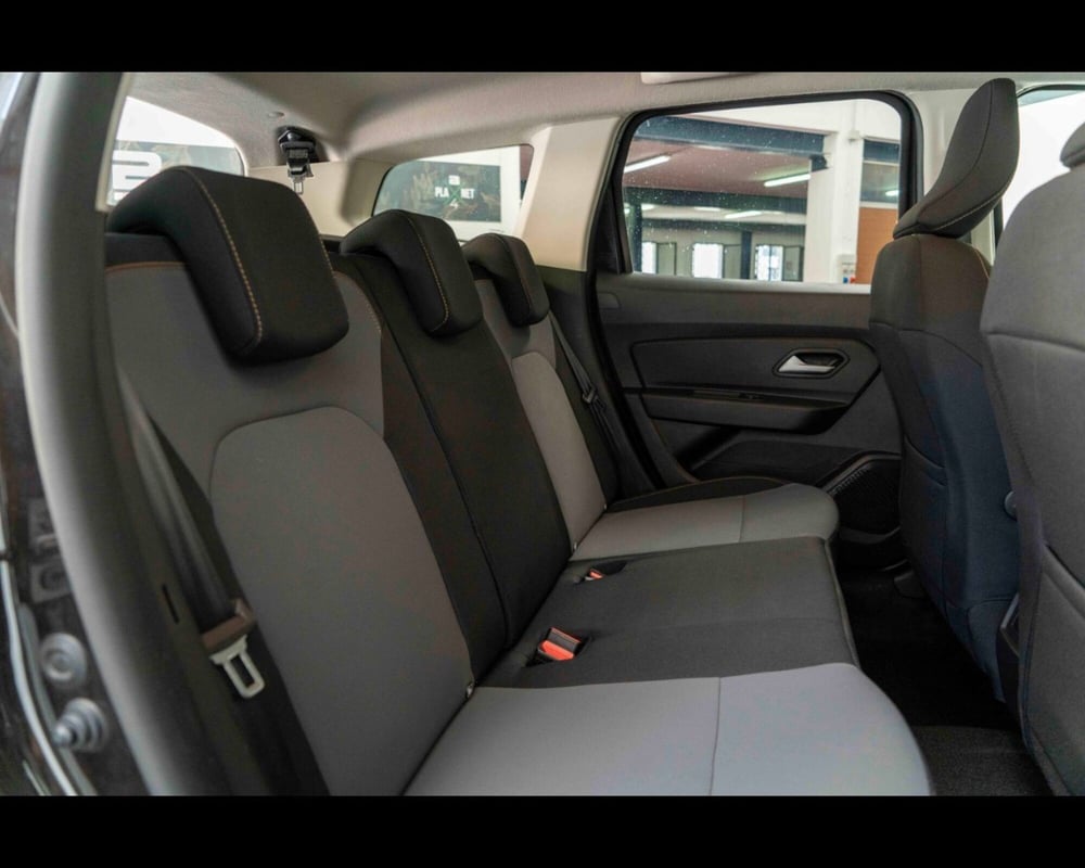 Dacia Duster usata a Venezia (14)