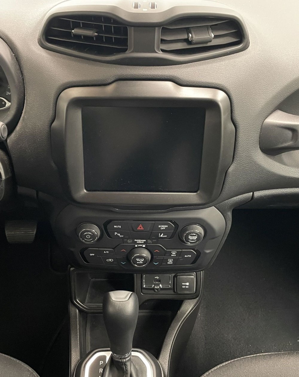Jeep Renegade usata a Novara (13)