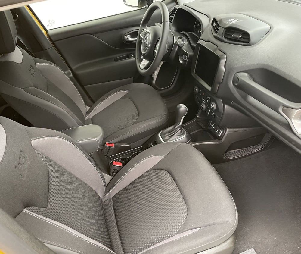 Jeep Renegade usata a Novara (8)