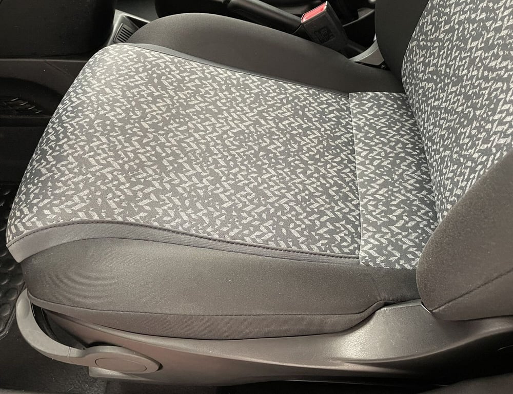 Lancia Ypsilon usata a Novara (18)