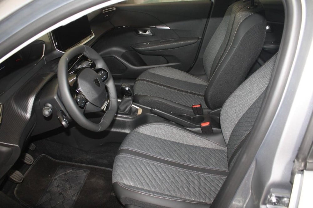 Peugeot 208 nuova a Viterbo (11)