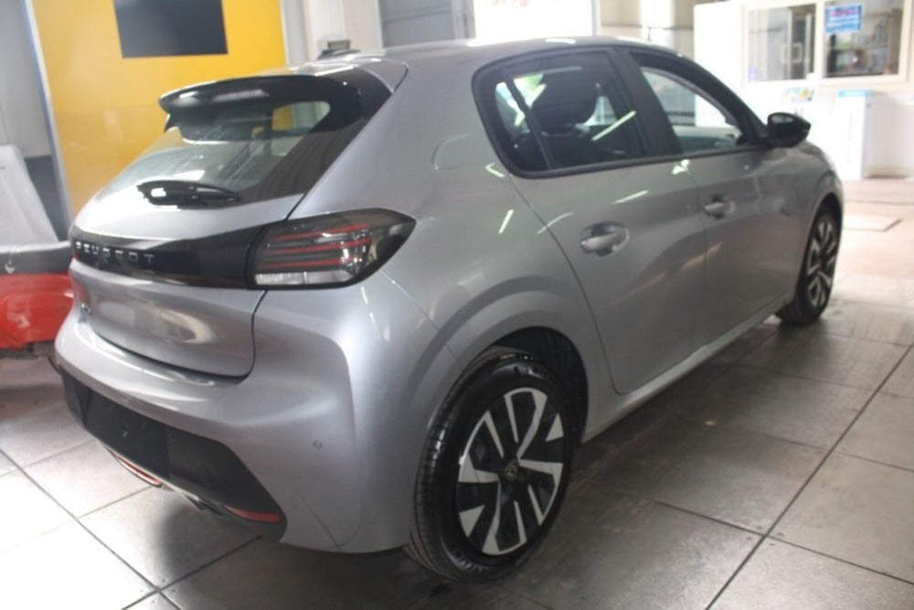 Peugeot 208 nuova a Viterbo (8)