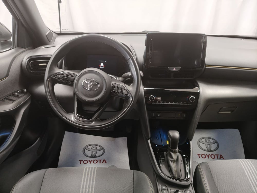 Toyota Yaris Cross usata a Roma (10)