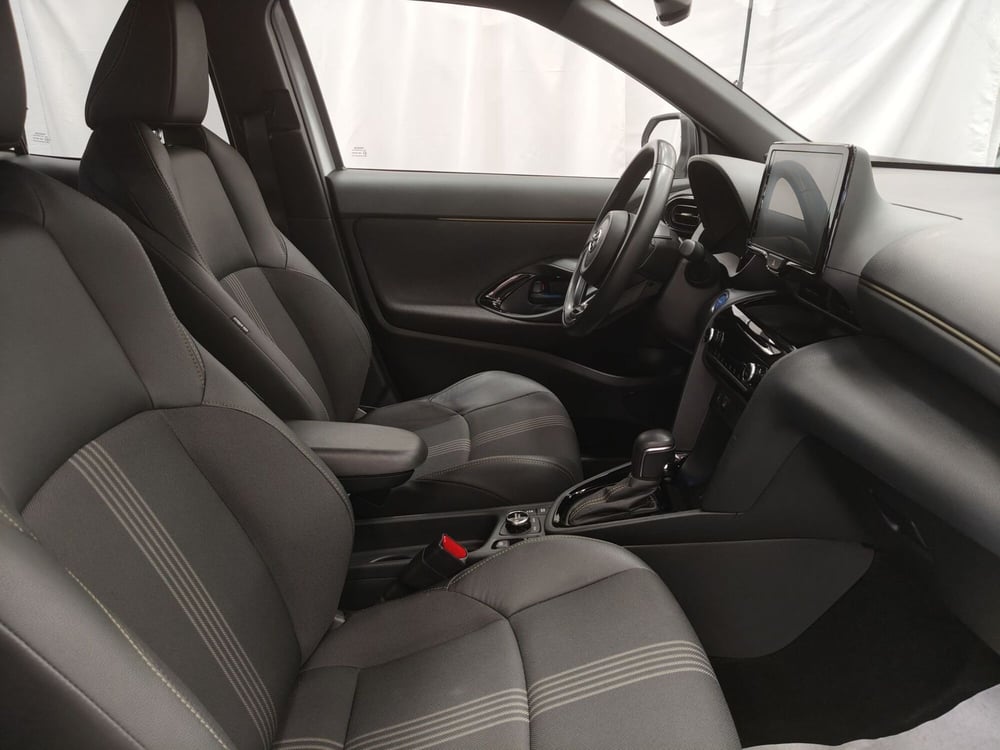 Toyota Yaris Cross usata a Roma (6)