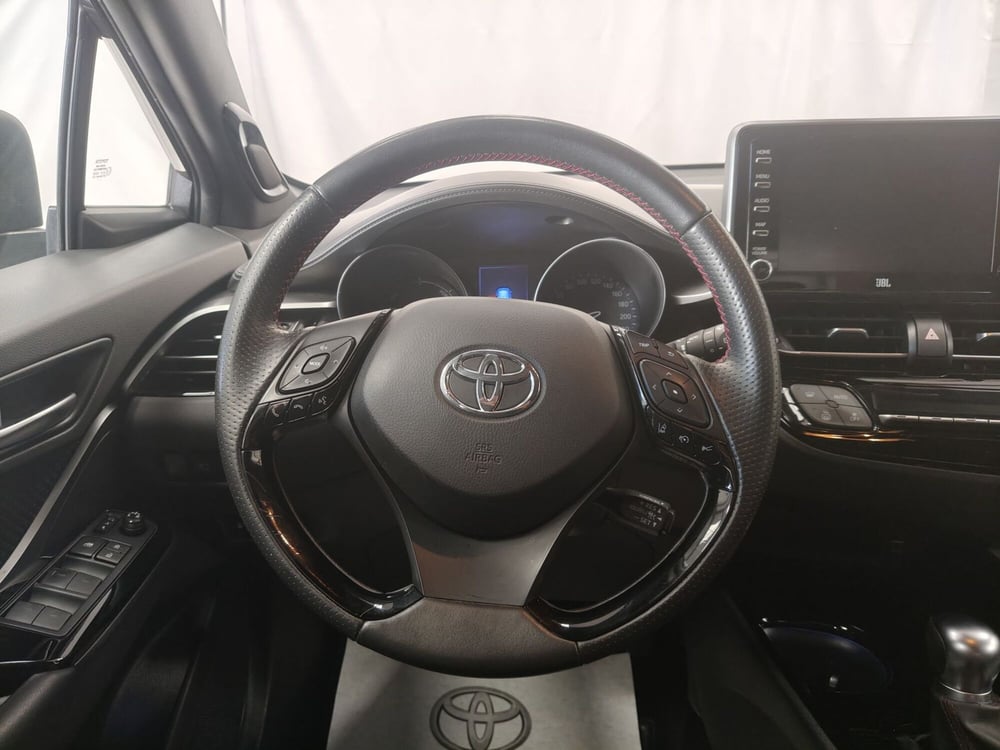 Toyota Toyota C-HR usata a Roma (11)