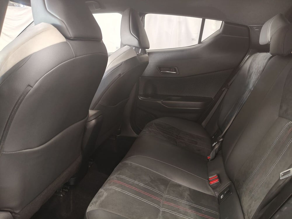 Toyota Toyota C-HR usata a Roma (15)