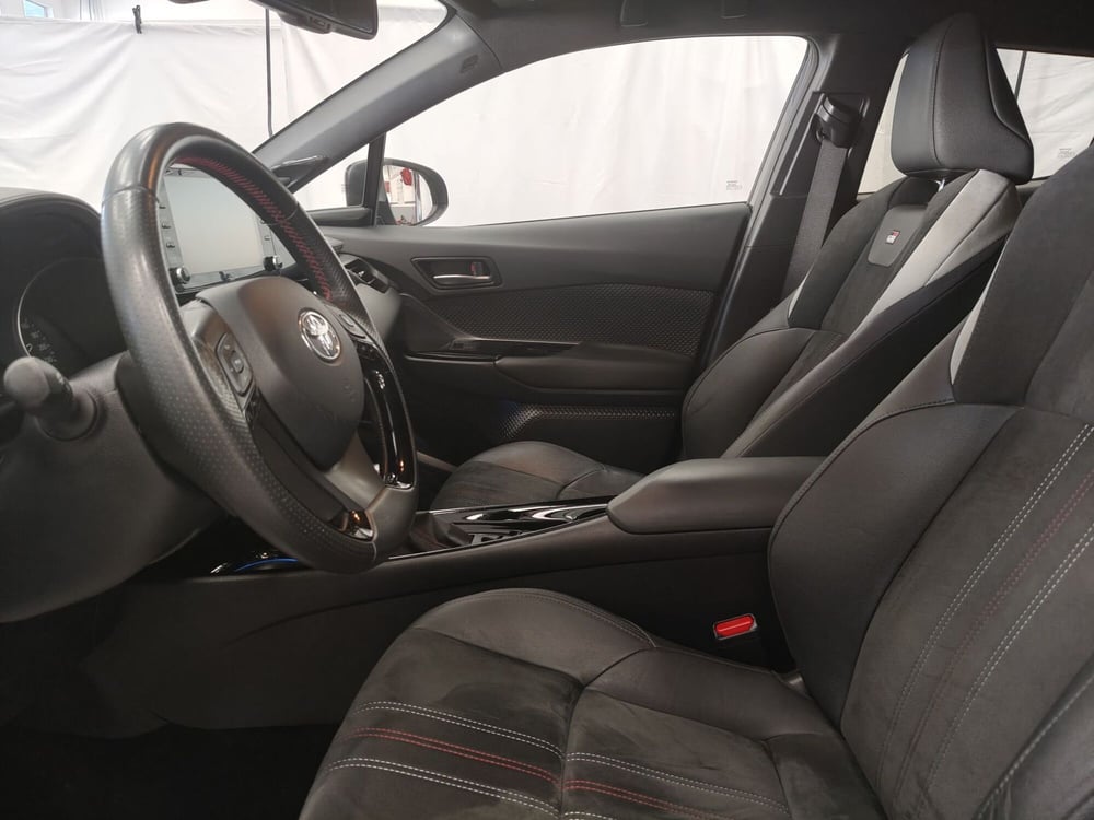 Toyota Toyota C-HR usata a Roma (16)