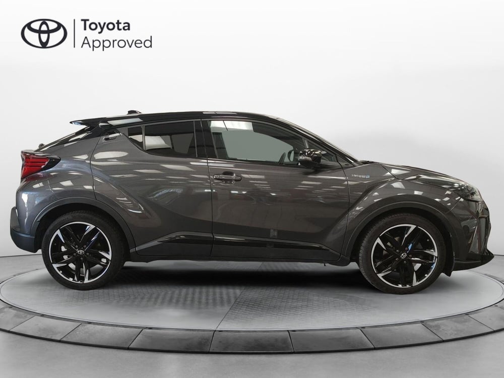 Toyota Toyota C-HR usata a Roma (18)
