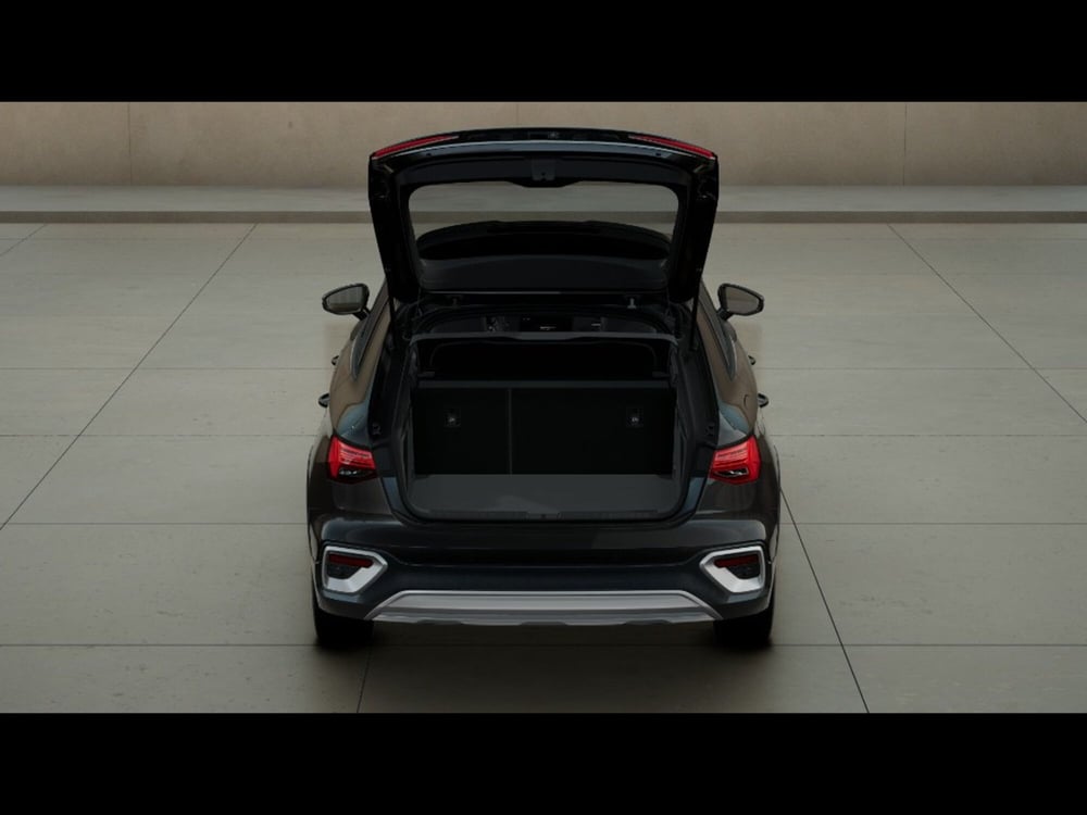 Audi A3 allstreet nuova a Livorno (3)
