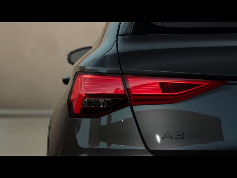 Audi A3 allstreet nuova a Livorno (5)