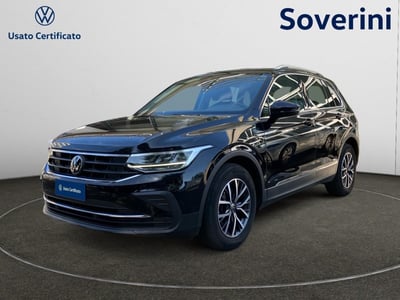 Volkswagen Tiguan 2.0 TDI SCR Life del 2022 usata a Bologna