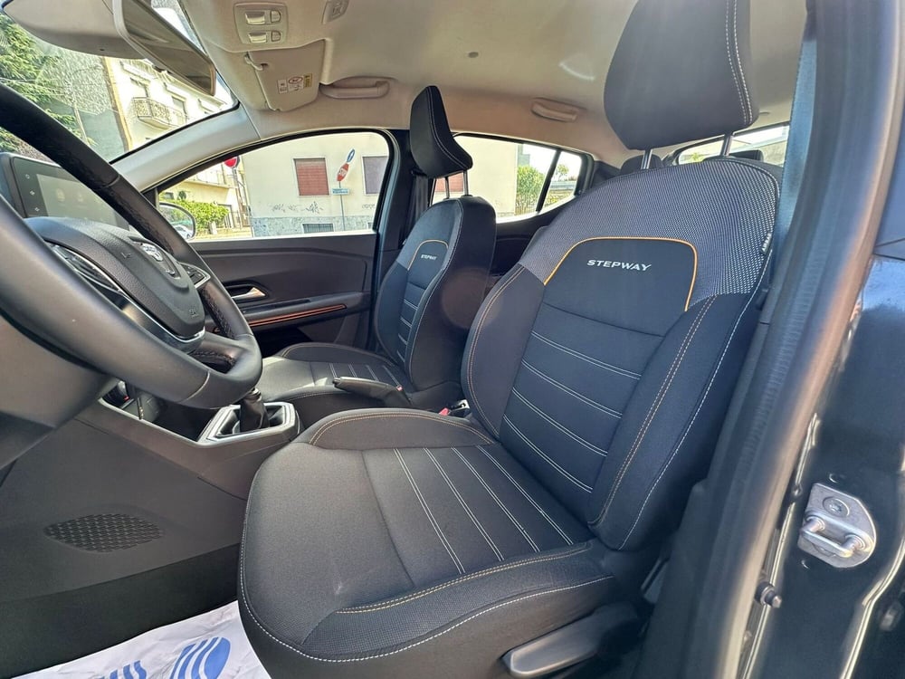 Dacia Sandero usata a Monza e Brianza (7)