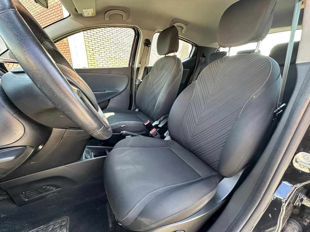 Lancia Ypsilon usata a Monza e Brianza (5)