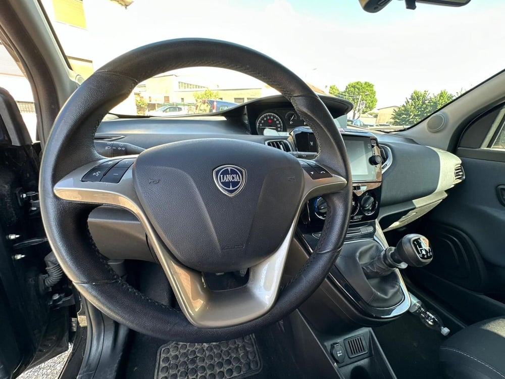 Lancia Ypsilon usata a Monza e Brianza (8)