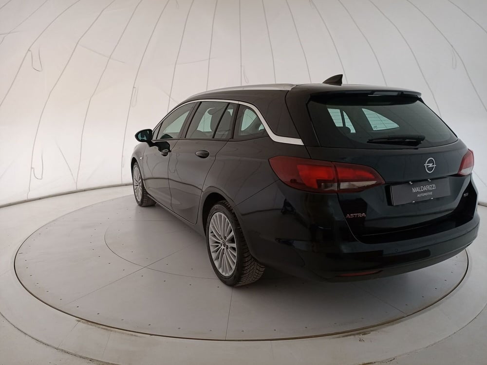 Opel Astra Station Wagon usata a Bari (4)