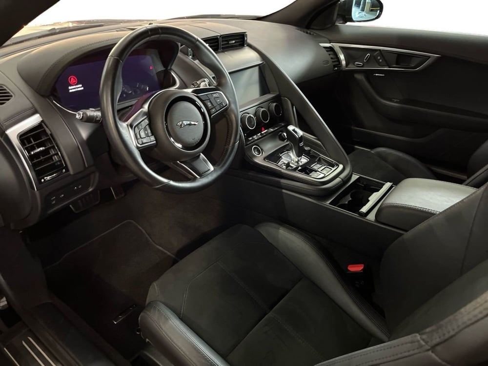 Jaguar F-Type Coupé usata a Bari (20)