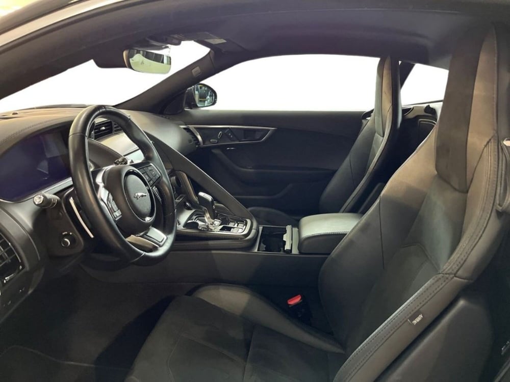 Jaguar F-Type Coupé usata a Bari (7)