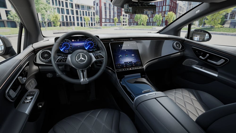 Mercedes-Benz EQE nuova a Milano (8)