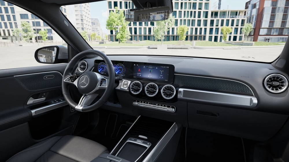 Mercedes-Benz EQB nuova a Milano (5)