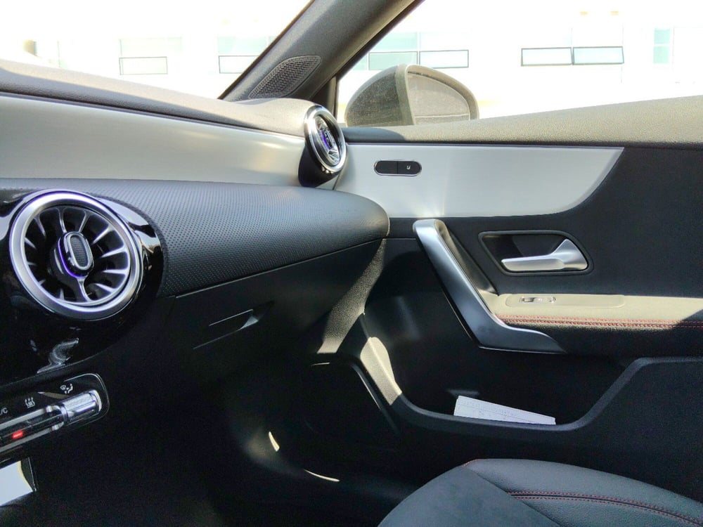 Mercedes-Benz Classe A nuova a Pescara (20)