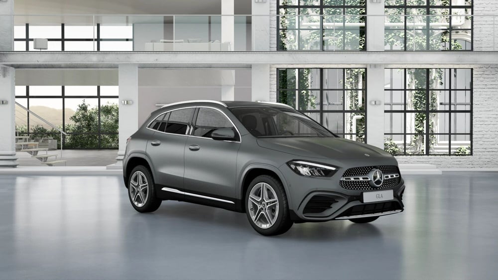 Mercedes-Benz GLA SUV nuova a Pescara