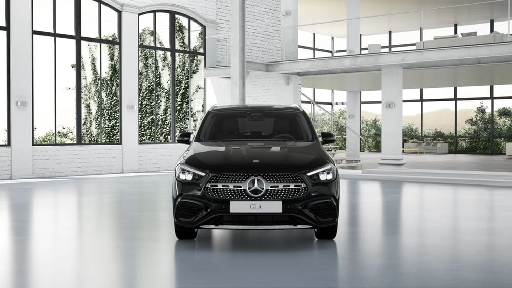 Mercedes-Benz GLA SUV nuova a Pescara (2)