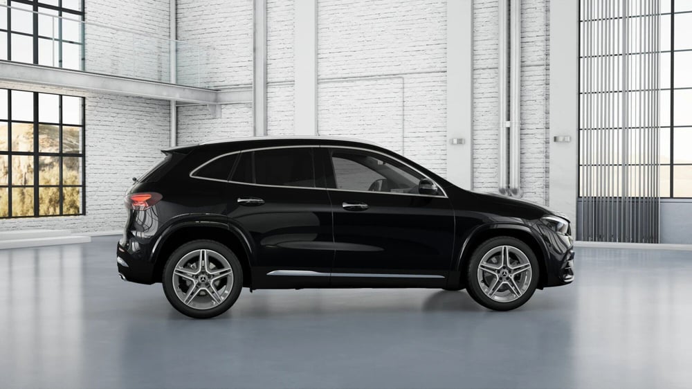 Mercedes-Benz GLA SUV nuova a Pescara (3)
