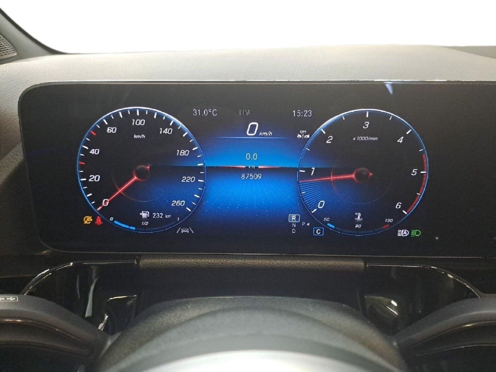 Mercedes-Benz GLA SUV usata a Pescara (15)