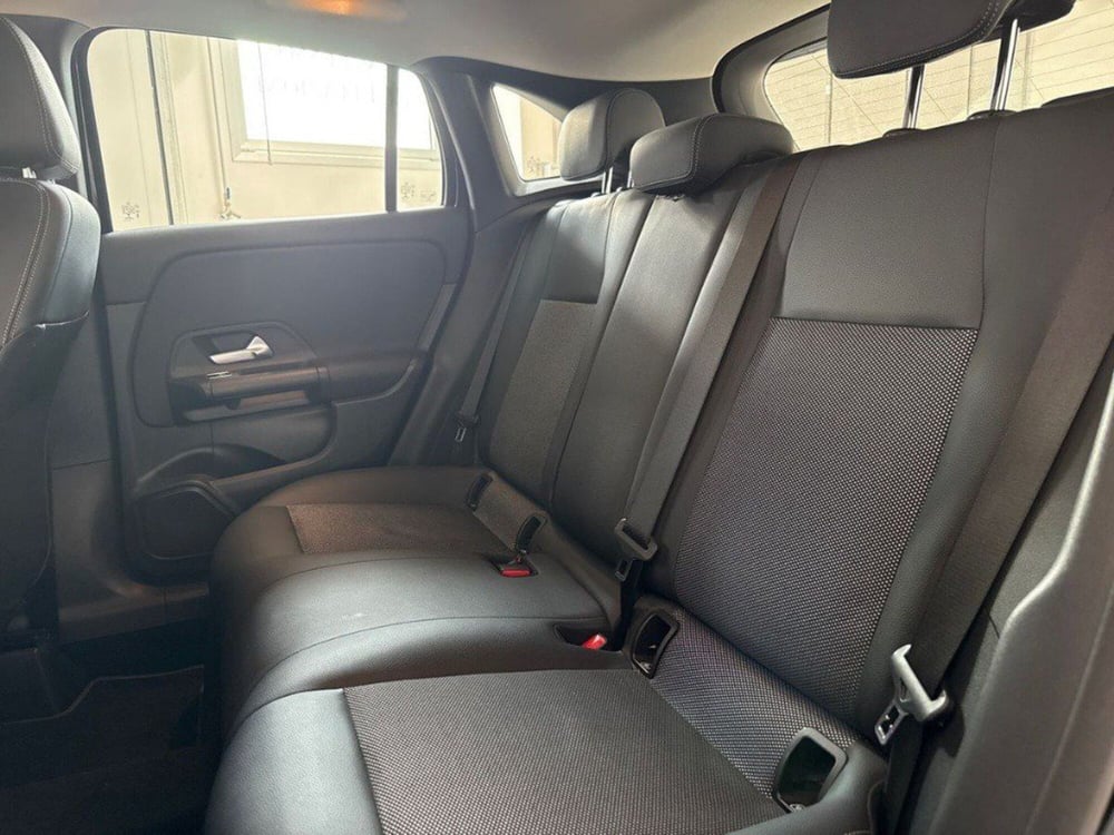 Mercedes-Benz GLA SUV usata a Rimini (13)