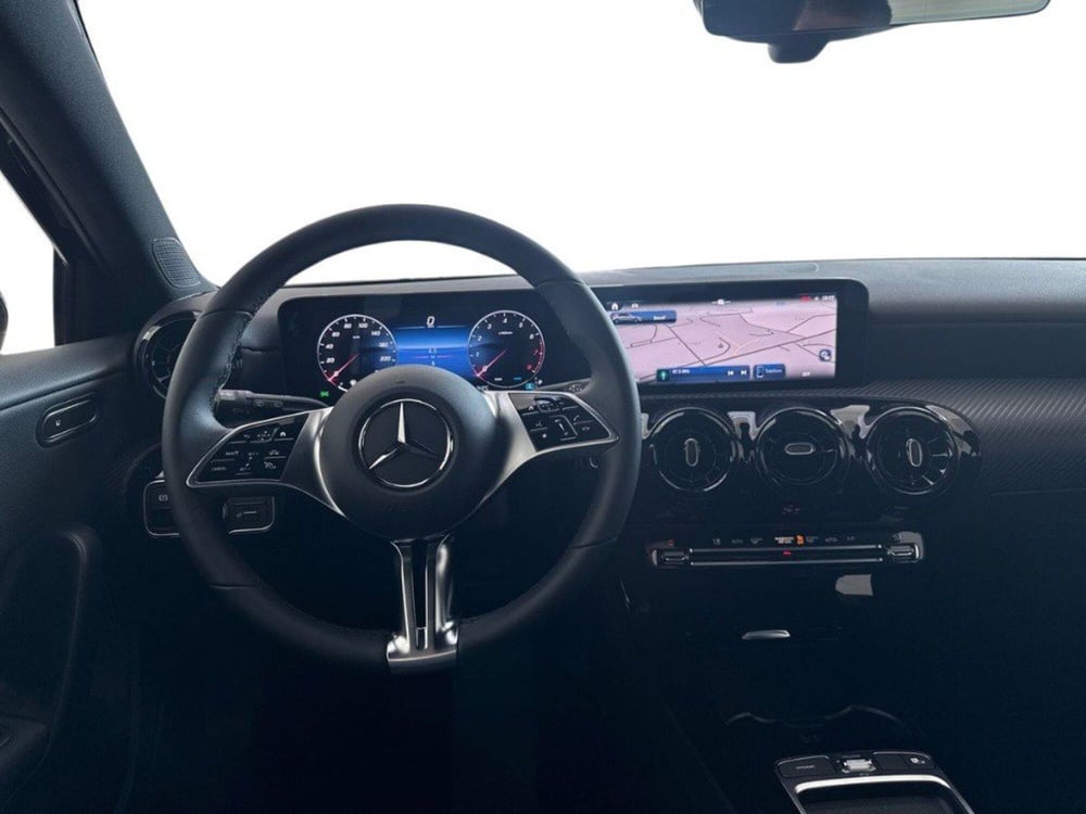 Mercedes-Benz Classe A nuova a Rimini (10)