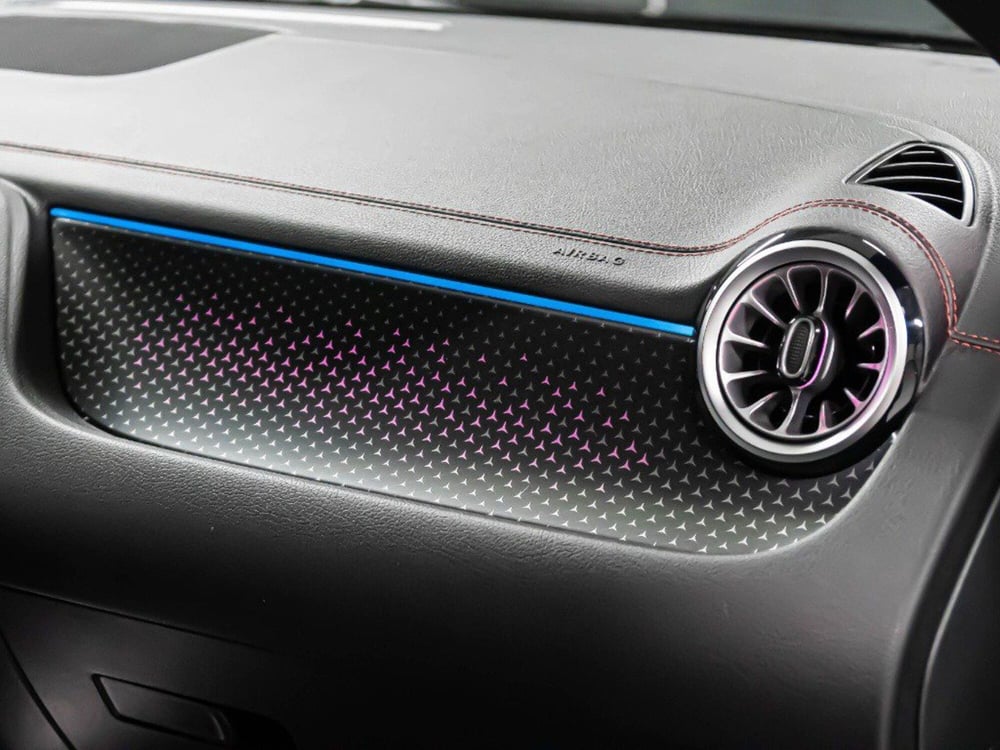Mercedes-Benz EQA nuova a Macerata (10)