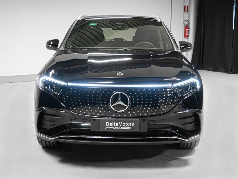 Mercedes-Benz EQA nuova a Macerata (2)